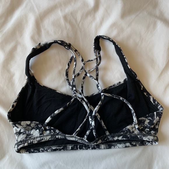 Lululemon Free to be Zen bra - Picture 3 of 3